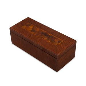 An Australian jewellery box, finely selected fiddleback…