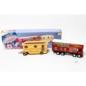 Corgi Classics Chipperfields Circus, boxed, Foden closed pole…