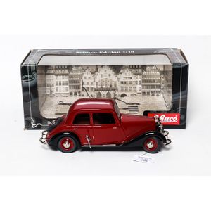 Model car, Schuco, Mercedes Benz 170V, clockwork, 1:18 scale