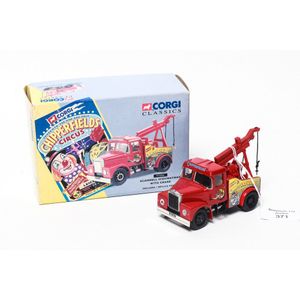 Corgi Classics Chipperfields Circus, boxed, Scammell Highwayman,…