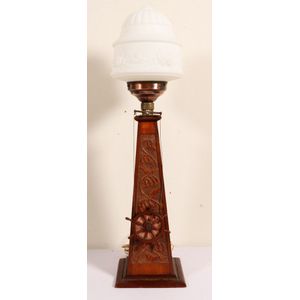 Table lamp, early 20th century Arts & Crafts, oak base with…