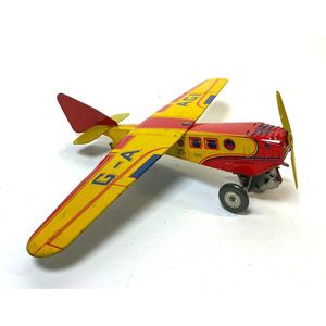 Mettoy, Great Britain: a tin plate wind up litho monoplane, c.…