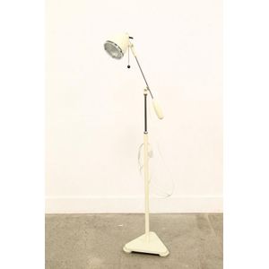 A KIFA metal Modular light with adjustable height and light…