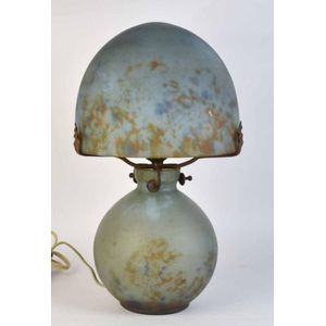 A Muller Freres glass table lamp c.1940's France. The lamp has&hellip;