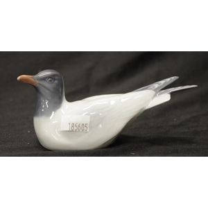 Royal Copenhagen seagull figurine #1468, width 12.5 cm.