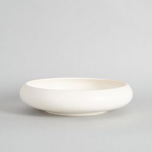A hand-potted bowl by Ernest Shufflebotham for Crown Lynn,&hellip;