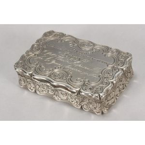 Fine Victorian sterling silver snuff box, hallmarked Birmingham,…
