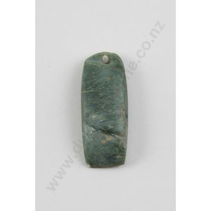 Pounamu chisel, Quadrangular shape, green grey nephrite with…