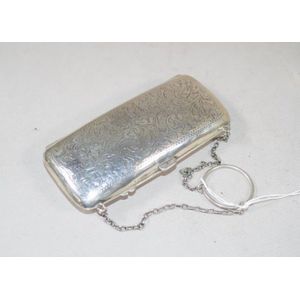 English Edwardian Beaten Sterling Silver Purse