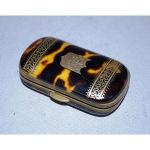 Antique tortoiseshell & pique purse, tortoiseshell body, with…