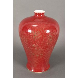 Chinese peach blossom glaze vase, of meiping form, in mottled&hellip;