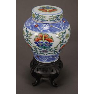 Chinese porcelain jar and cover, of baluster meiping form,&hellip;