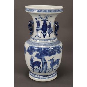 Chinese blue and white porcelain vase, of slight baluster form,…