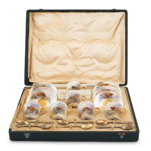 Royal Worcester (England) cups & saucers/trios - price guide and