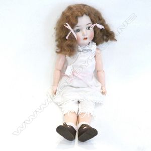 'Fanny' Simon and Halbig doll 927-9A, height 49 cm, bisque head…