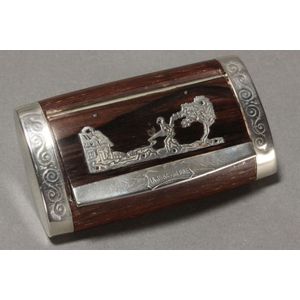 French rosewood snuff box, the hinged cover inlaid with hunting…