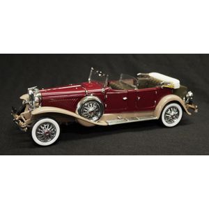 DUESENBERG: A 1:24 scale Franklin Mint Precision Model, 1930 Duesenberg J Derham Tourster, in box