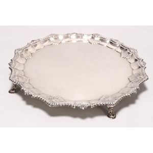 Edwardian sterling silver salver, hallmarked London, 1906, Ar…