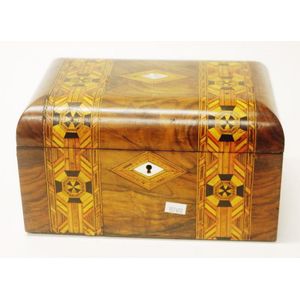 Vintage inlaid walnut jewellery box inlaid marquetry and mother…