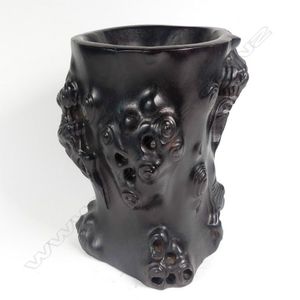 Zitan brush pot - Ben Janssens Oriental Art