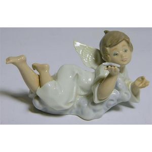 Reclining Angel with Star Lladro Figurine - Lladro and Nao - Ceramics