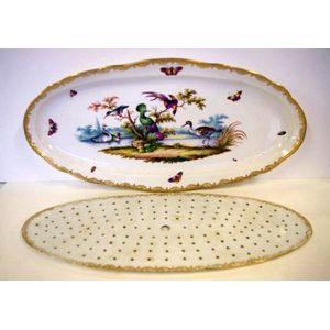 Meissen 19th century platter with meat strainer, hand painted&hellip;