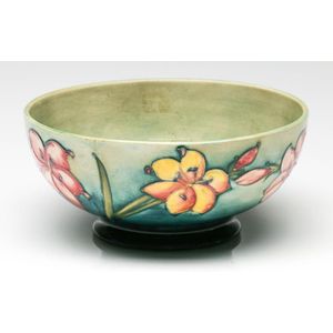 Moorcroft Pottery (England) bowls/dishes - price guide and values