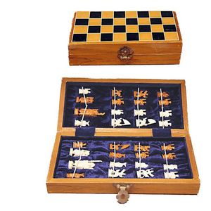 An early 20th century boxed ivory chess set and case.