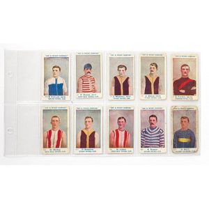 C1905-33 football cards, noted c1905 Wills 'Past & Present…