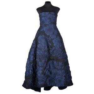 Oscar de la Renta Hand Crocheted Halter Lace Inset Dress in Navy