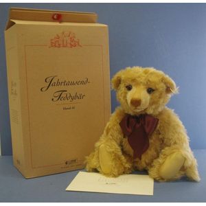 Steiff limited edition 2000 teddy bear, blond 43,' in original…