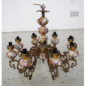 Italian Capodimonte & ormolu 8 globe light fitting 60 cm x 60…