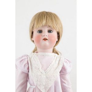 Simon & Halbig bisque doll, blue sleeping eyes, light brown…