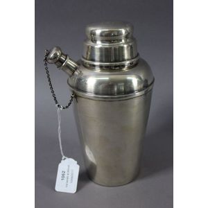 Mid century Reed & Barton sterling silver cocktail shaker, 21…