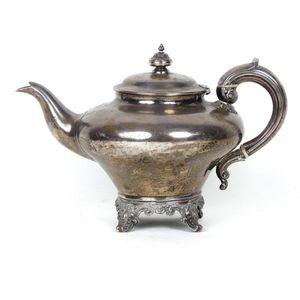 Victorian Silver Teapot, London 1839 - Tea & Coffee Pots - Silver