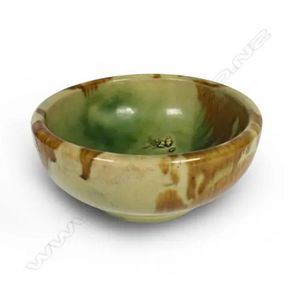 An early Crown Lynn World War II period pottery cereal bowl,&hellip;