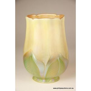 A Quezal glass lampshade, early 20th century, American of bud…