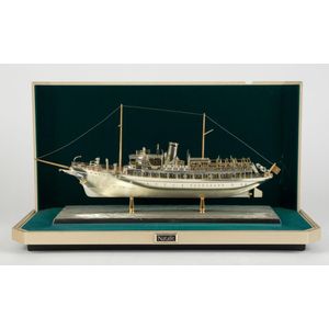 'Natalie' model steamboat in silvered metal, 20th century,…