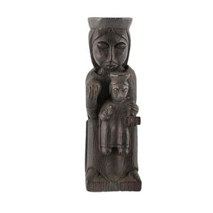 Early carved wood figure of Madonna and Child. Medium density,…