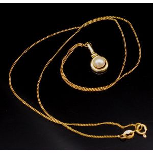 Antique lockets with inset pearl decoration - price guide and