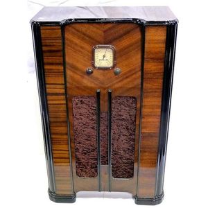 Philips 1930s Art Deco walnut case floor model radio 90 cm high,…