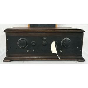 Crosley, USA 1925, model 112-3R3, 3 valves, wooden chest mantel…