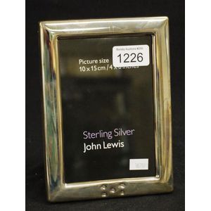 Sterling silver photo frame hallmarked Sheffield 2007, maker:…