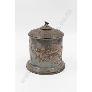 19th century Elkington & Co Sheffield plate biscuit barrel…