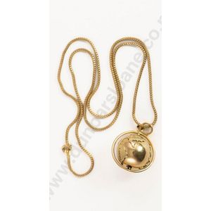14ct world globe pendant, on 14ct fine box link neck chain&hellip;
