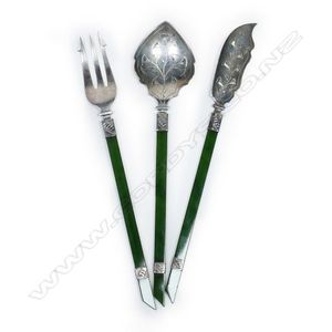 Frank Hyams (Dunedin) silver and nephrite preserve spoon,…