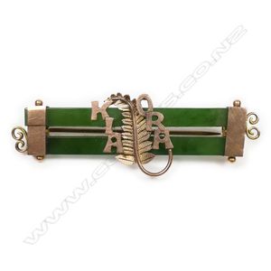 Harrop & Neill (Dunedin) 9ct gold and pounamu Kia Ora brooch,…
