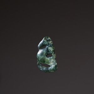 A pounamu pekapeka, pendant with countersunk suspension hole…