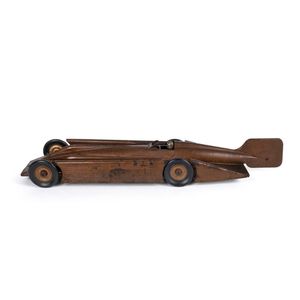 Golden arrow 'Kingsbury Motor Driven' racer with clockwork…