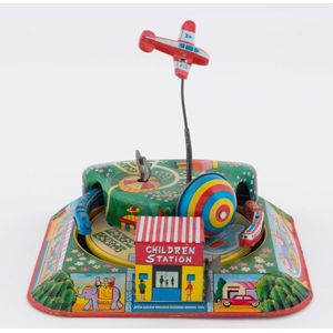 Vacation Express windup tinplate lithographed toy, by Yonezawa,…